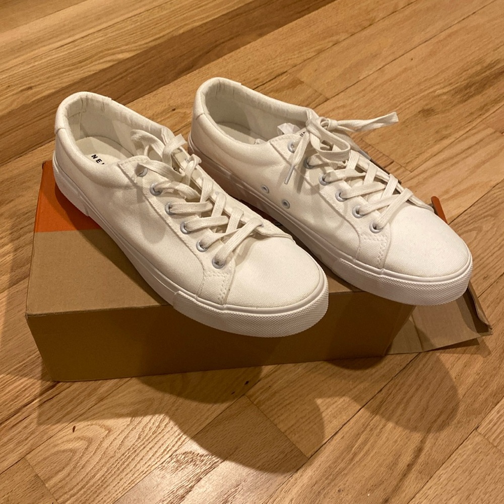 New Republic Mens White Sneakers